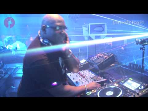 Lil Louis & The World - I Called You (The Story Continues) [played by Carl Cox]