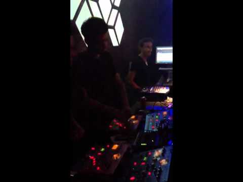 ANALOGIK﻿ RESISTANT - Altercafé 28.09.2012