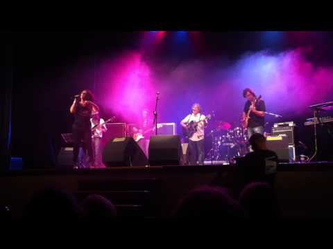 21 RAZONES (VICTIMA DE AMOR) LIVE