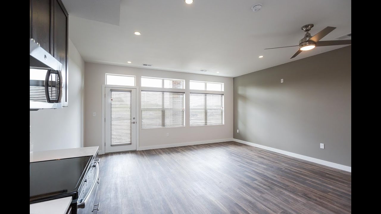 Walkthrough Apartment Video Tour For Soho Floorplan At Brookside Apartments At Fallbrook In Lincoln Nebraska