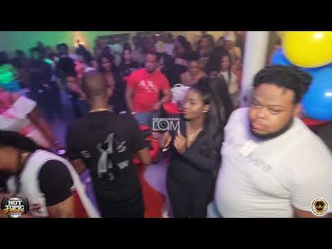 Akino Dirtfree - Hot Topic Reunion Atlanta