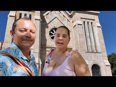 Carmen de Apicalá: Santuario de la Virgen del Carmen en el Tolima
