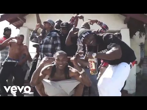 QC, Yung Zeke, Yung Hunnid, Yung Mic - Turnt Up In My Hood