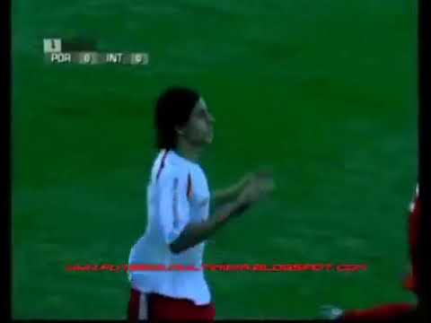Nilmar Honorato (Internacional) - 08/06/2008 - Portuguesa 3x1 Internacional - 1 gol