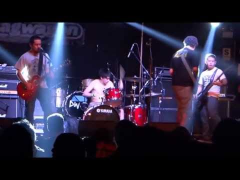 Play Attenchon - Lagwagon en Lima 2013