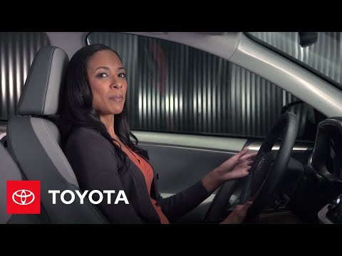 2013 RAV4 How-To: Steering Wheel Controls | Toyota