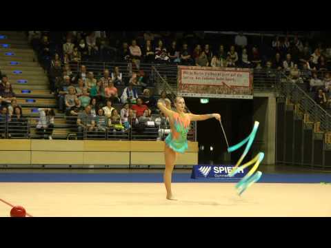 Berlin Masters 2015: Mehrkampf Band - Charlotte Fifis (NED)