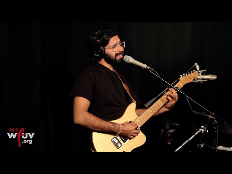 Peter Cat Recording Co. - "I Deny Me" (Live at WFUV)