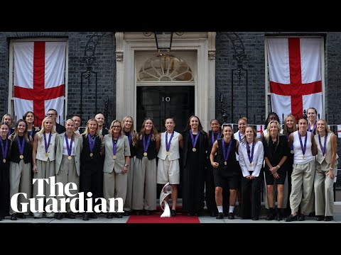 Lionesses greeted by jubilant England fans on return home after Euro 2025 victory