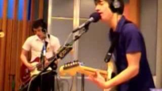 Arctic Monkeys - A Certain Romance (live on KCRW)