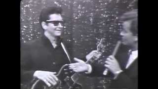 &quot;OH, PRETTY WOMAN&quot; - Roy Orbison on American Bandstand 1966