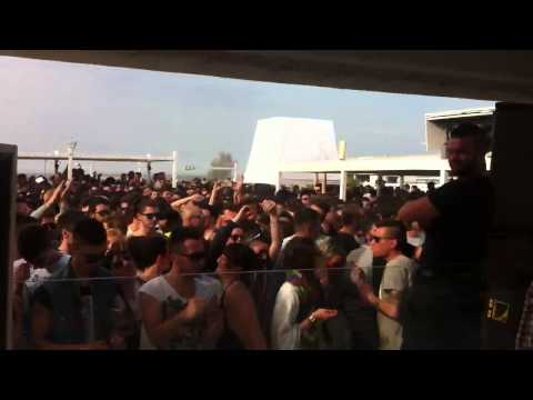 Bikini Beach ore 17.30