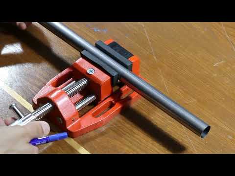 How to make a DIY transverse flute with Broom