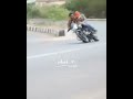 En Nanbana Pola Yarum Ella