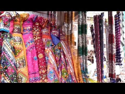 गरबा तर्ज में सज्ज बाजार