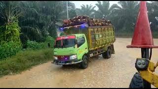 Download lagu kenangan di PT muara toyu main nnyali1 aja co mp3