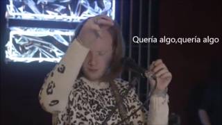 Two Door Cinema Club - Fever ( Letra - Español )