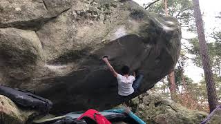 Video thumbnail of Jour de Chasse, 8b. Fontainebleau