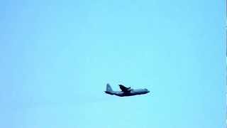 preview picture of video 'C130 Smoke trail  low overWest Brant.mov'
