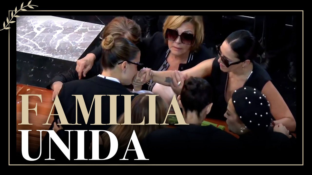 Familia de Silvia Pinal se muestra unida durante el homenaje a la actriz