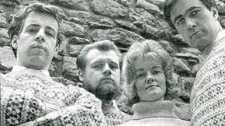 The Corrie Folk Trio --- Love Is Teasin&#39;