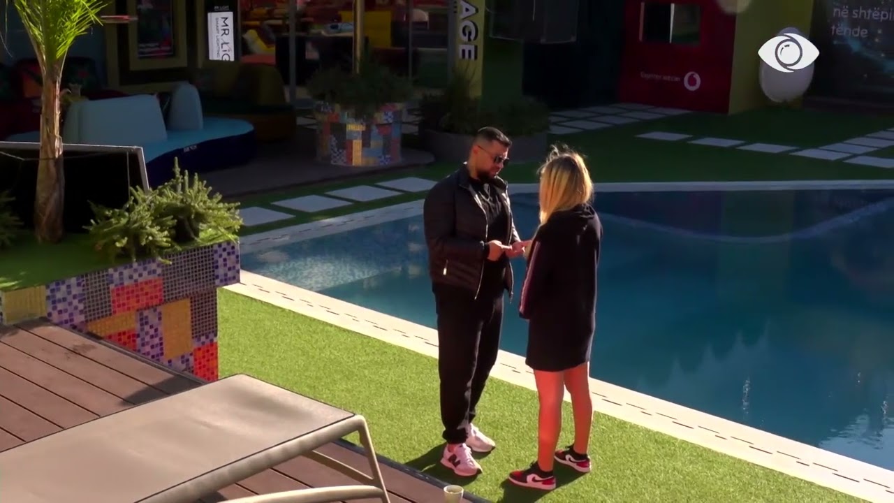 “Ti je vajzë e zgjuar, por…”/ Ervini këshillon Riken - Big Brother Albania VIP 3