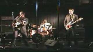 She´s a wind up played by Sleepwellers