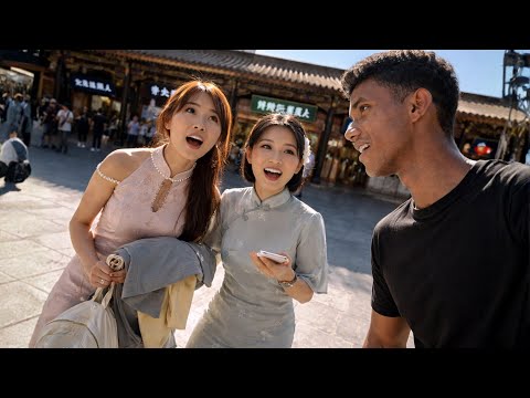 Brasileiro surpreende GAROTAS chinesas ao falar Chinês fluente na China ??
