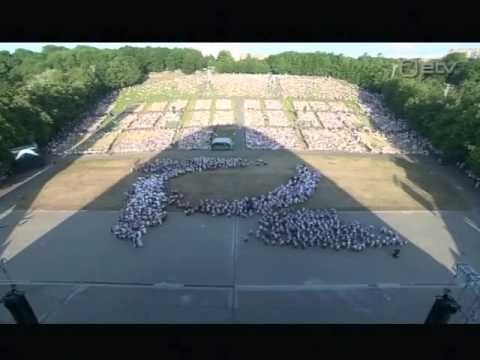 XI noorte tantsupidu "maa ja ilm" avatants