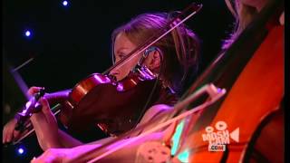 Angus &amp; Julia Stone - Bella (Live in Sydney) | Moshcam