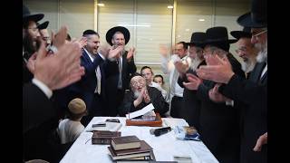 שמחת חג  במעונו של רבינו הגדול שליט"א