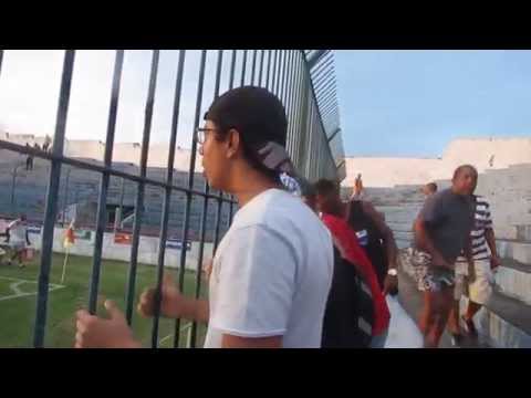 Saída do time do Duque de Caxias x Olaria 23/05/2015