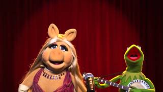 Miss Piggy and Kermit Sing &quot;In Spite of Ourselves&quot; - The Muppets