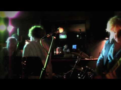 Can't Stop - The Crackers (Live) 19/11/2011