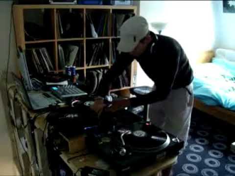 VåNUX : Hardcore Turntablism scratch n mix  "The Deathchant Edition"  (2008)
