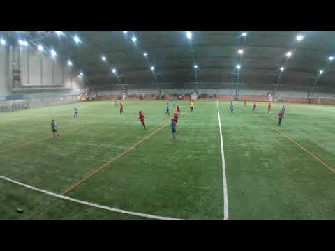 FC Viikingit P05 punainen: Harjoituspeli 11v11 HJK kelt - FCV 18.11.2017 Tali (7)