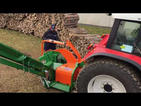 Brennholz sägen und verladen mit Wippkreissäge und Förderband | POSCH Leibnitz