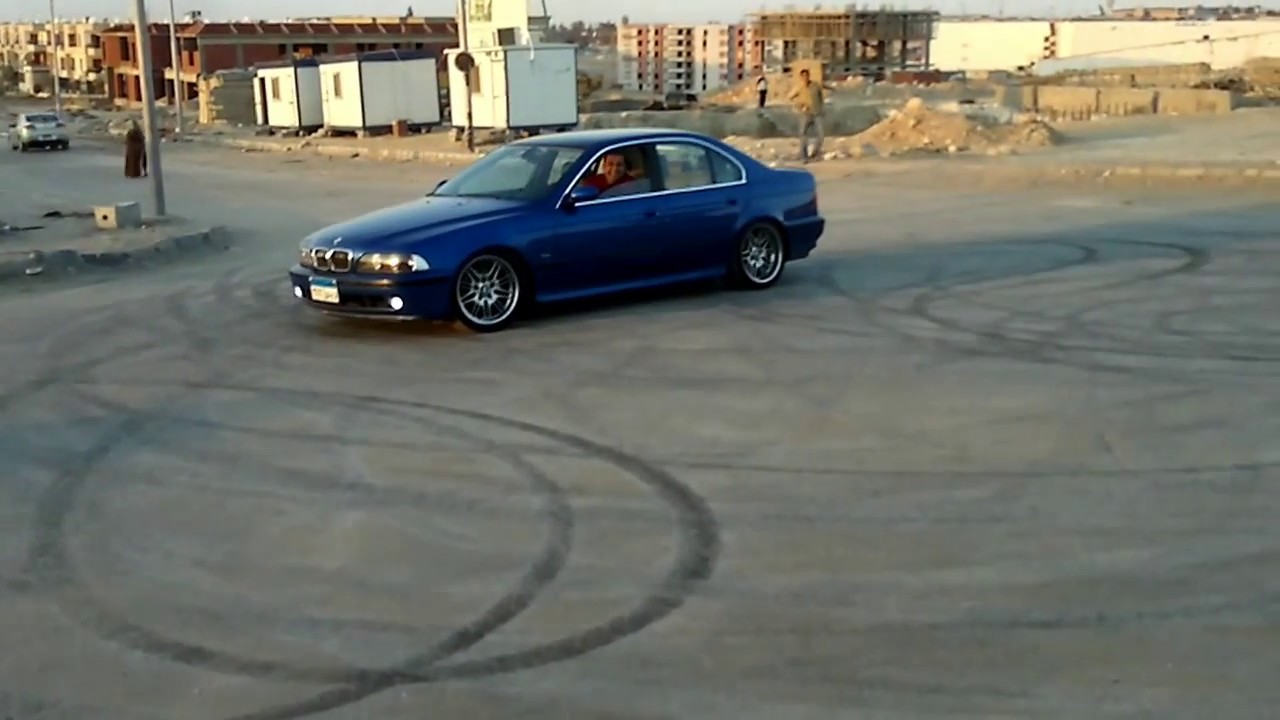 BMW e39 530i donuts Egypt.mp4
تخميس عربية بي إم دبليو الفئة الخامسة