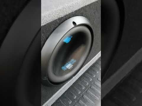 8 inch planet audio breaking in