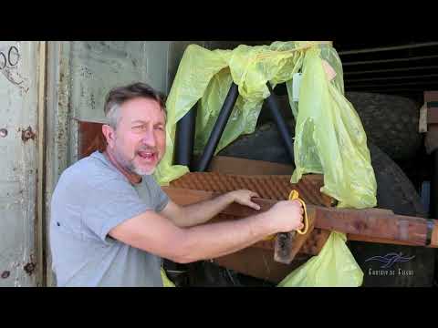 UNBOXING! - Avro Lancaster - KB976 - Part 1