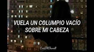 "La niña que llora en tus fiestas"-- La Oreja de Van Gogh ( CON LETRA )