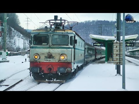 060-EA 40-0848-4 & IR1745 Bucuresti Nord-Baia Mare in Gara Sinaia Station [Winter Edition]