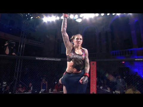 Report: Megan Anderson Faces Zarah Fairn Dos Santos At UFC 243