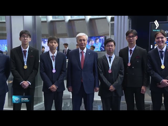 Қозоғистон ва Венгрия президентлари Аlem.AI марказига боришди