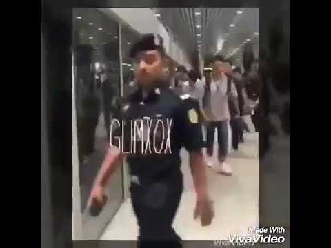 170916 G Dragon and Sandara Park on the way arrived @Kuala Lumpur airport today 3