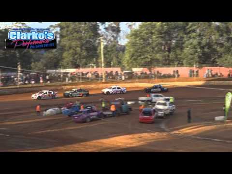 Modified Sedans - Heat 4 - Australian Title - Carrick Speedway - 03.04.15