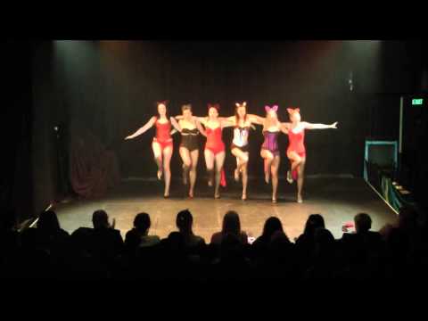 Bombshell Burlesque and Beauty Academy Beginner Neo Burlesque Students - Howlin For You