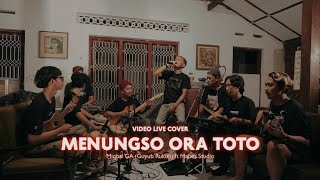 Download lagu MENUNGSO ORA TOTO - MIQBAL GUYUB RUKUN FT MABES STUDIO (LIVE COVER) mp3