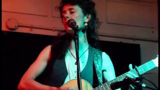 Trophies - Diane Cluck Live in in Madrid - La Fanea II - 2014 (feat. Isabel Castellvi)