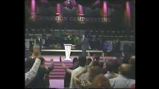 Donnie McClurkin and Gary Oliver - Living He Loved Me/Send it on Down
